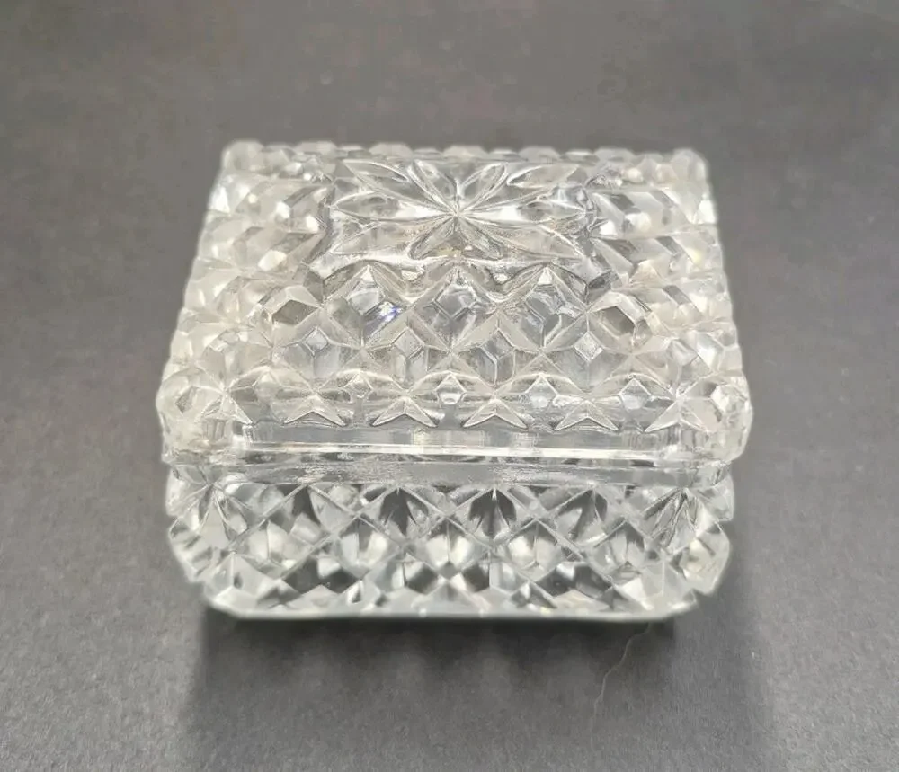 Vintage Small Crystal Casket Trinket Box Lid Starburst Crosshatch 2.75x2x2.5